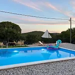 Peaceful New With Saltwater Pool Вилла
