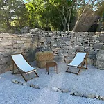 Peaceful New With Saltwater Pool Вилла