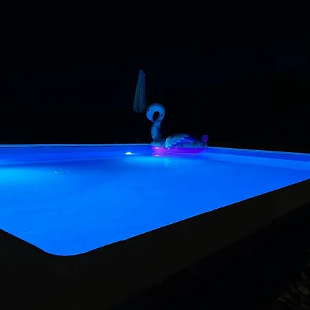 Peaceful New With Saltwater Pool