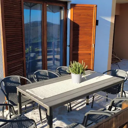 Vila Peaceful New With Saltwater Pool *