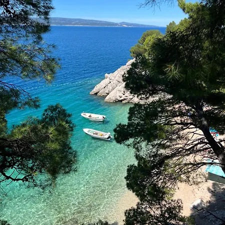Peaceful New With Saltwater Pool Villa Brgud